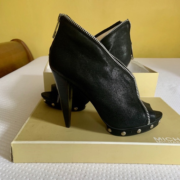 Michael Kors Leather booties - Picture 3 of 7